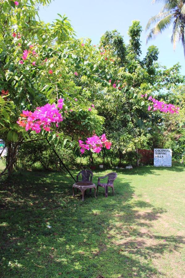 Colonial Surfing Villa Hostel & Home Stay Midigama Timur Bagian luar foto